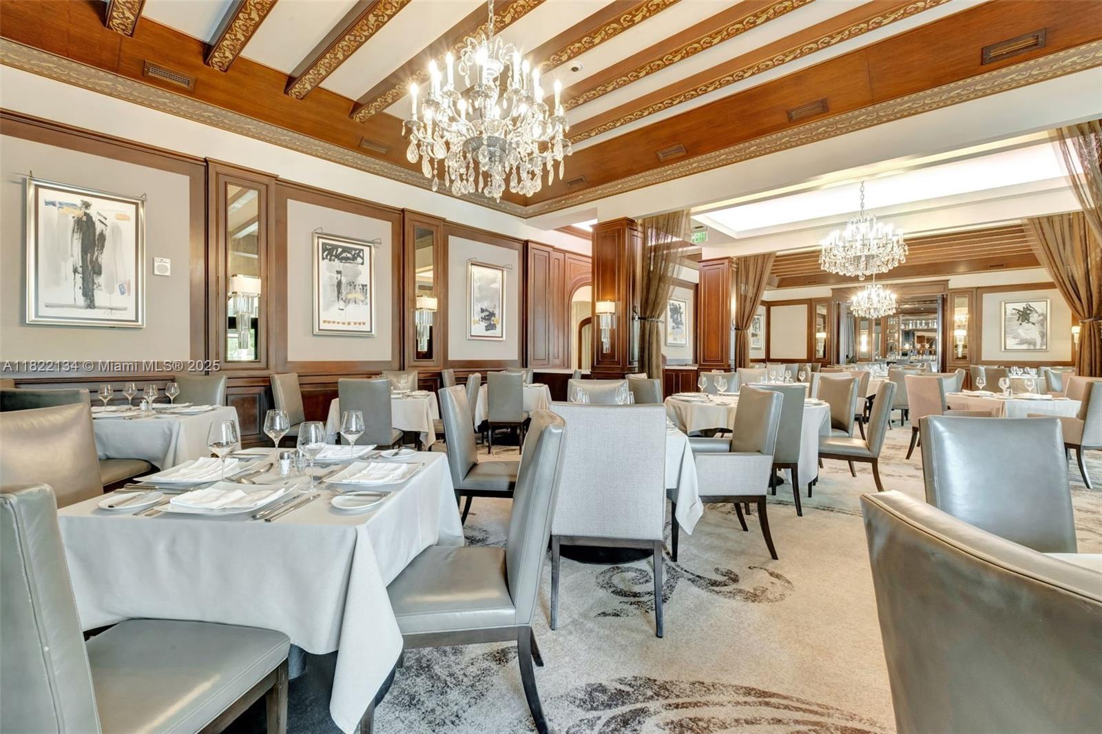 BELLA VISTA MID-RISE SOUT - Residential