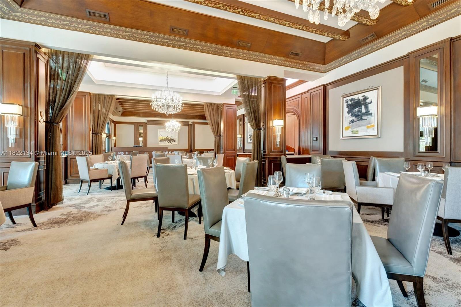 BELLA VISTA MID-RISE SOUT - Residential