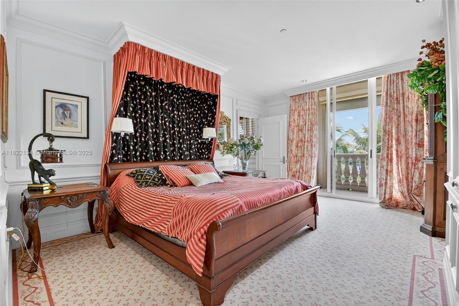 BELLA VISTA MID-RISE SOUT - Residential