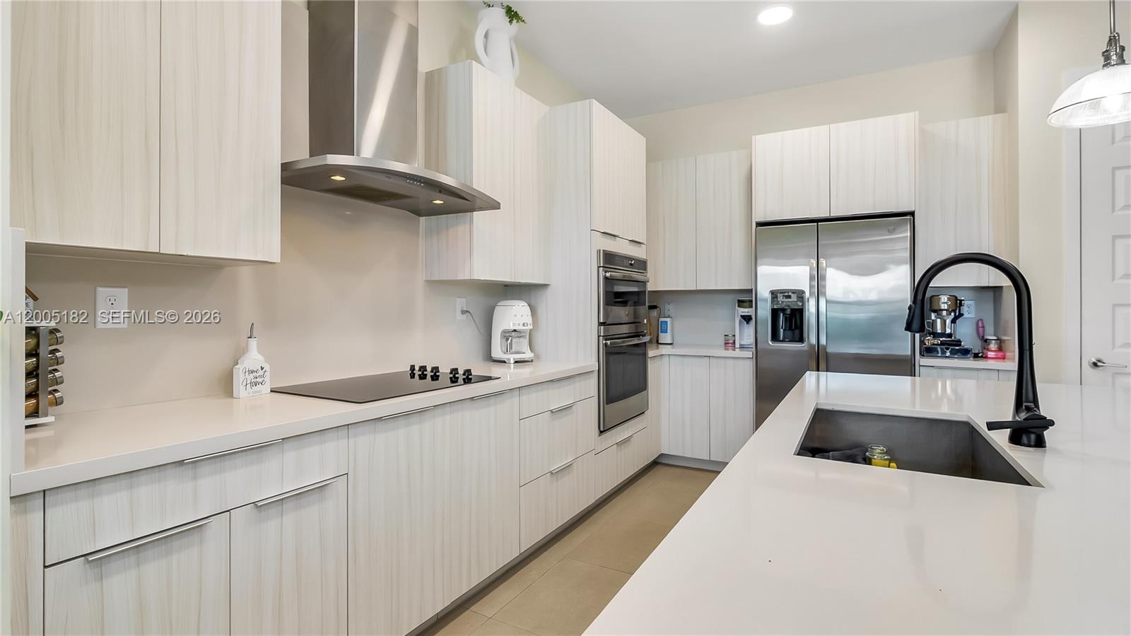 DUNNWOODY LAKE - Residential