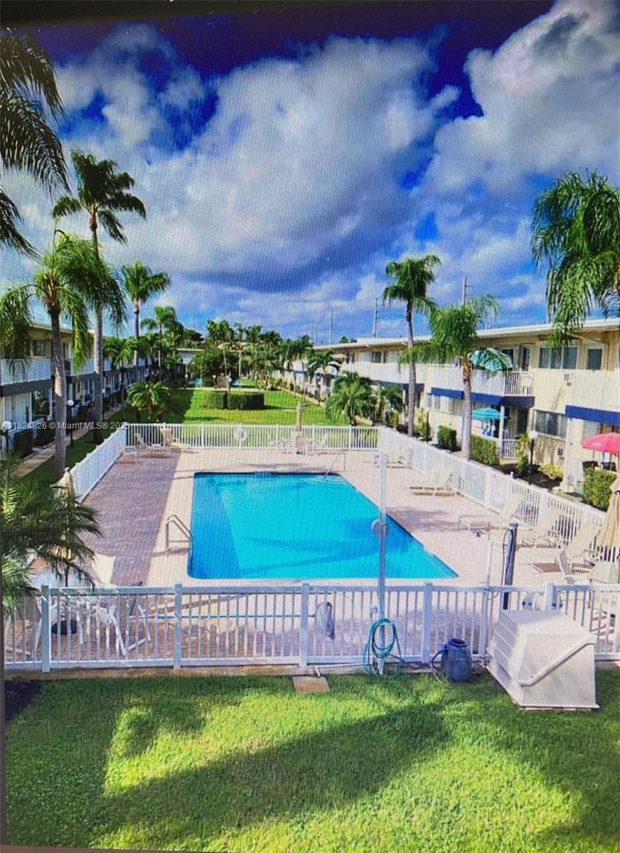 Property for Sale at 223 S Federal Hwy 46, Dania Beach, Miami-Dade County, Florida - Bedrooms: 1 
Bathrooms: 1  - $144,900