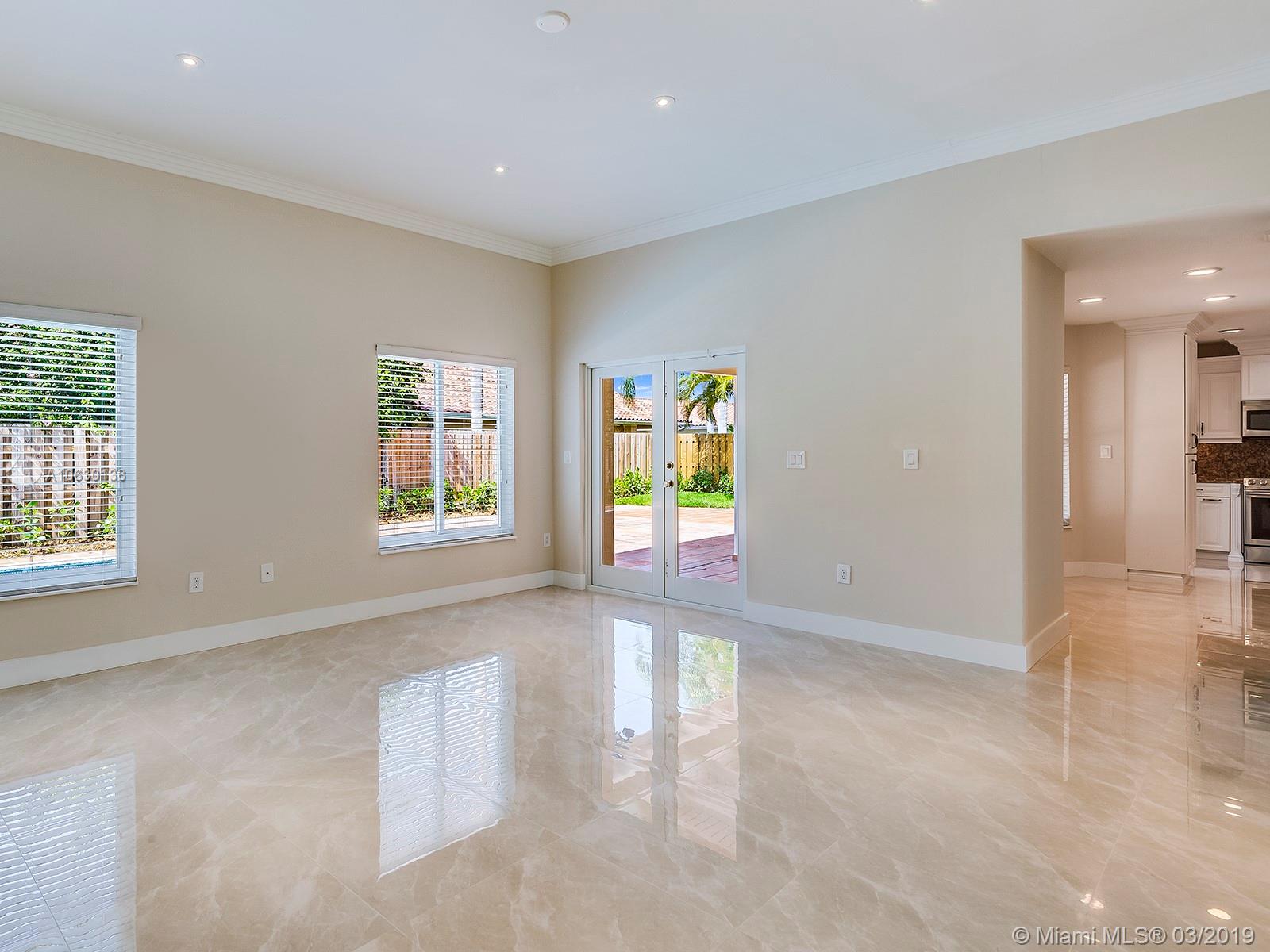 DADELAND PARK SUB - Residential Lease