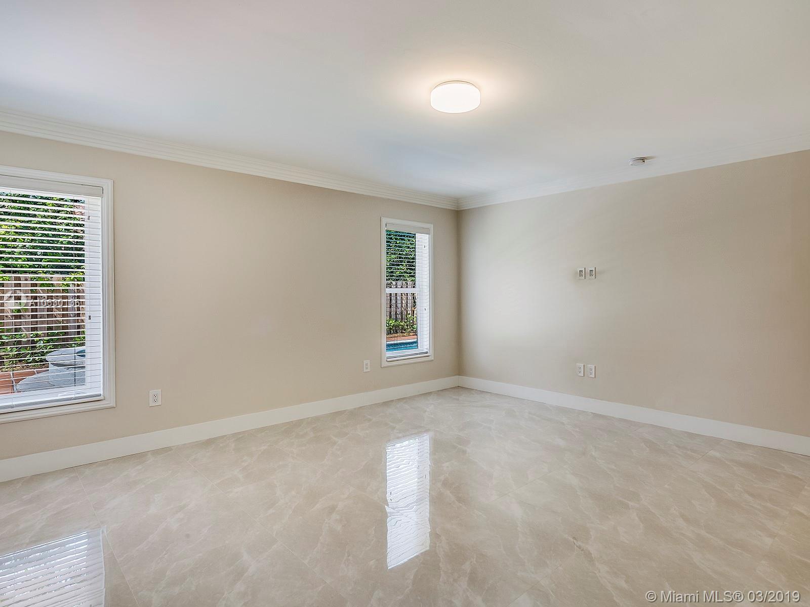 DADELAND PARK SUB - Residential Lease