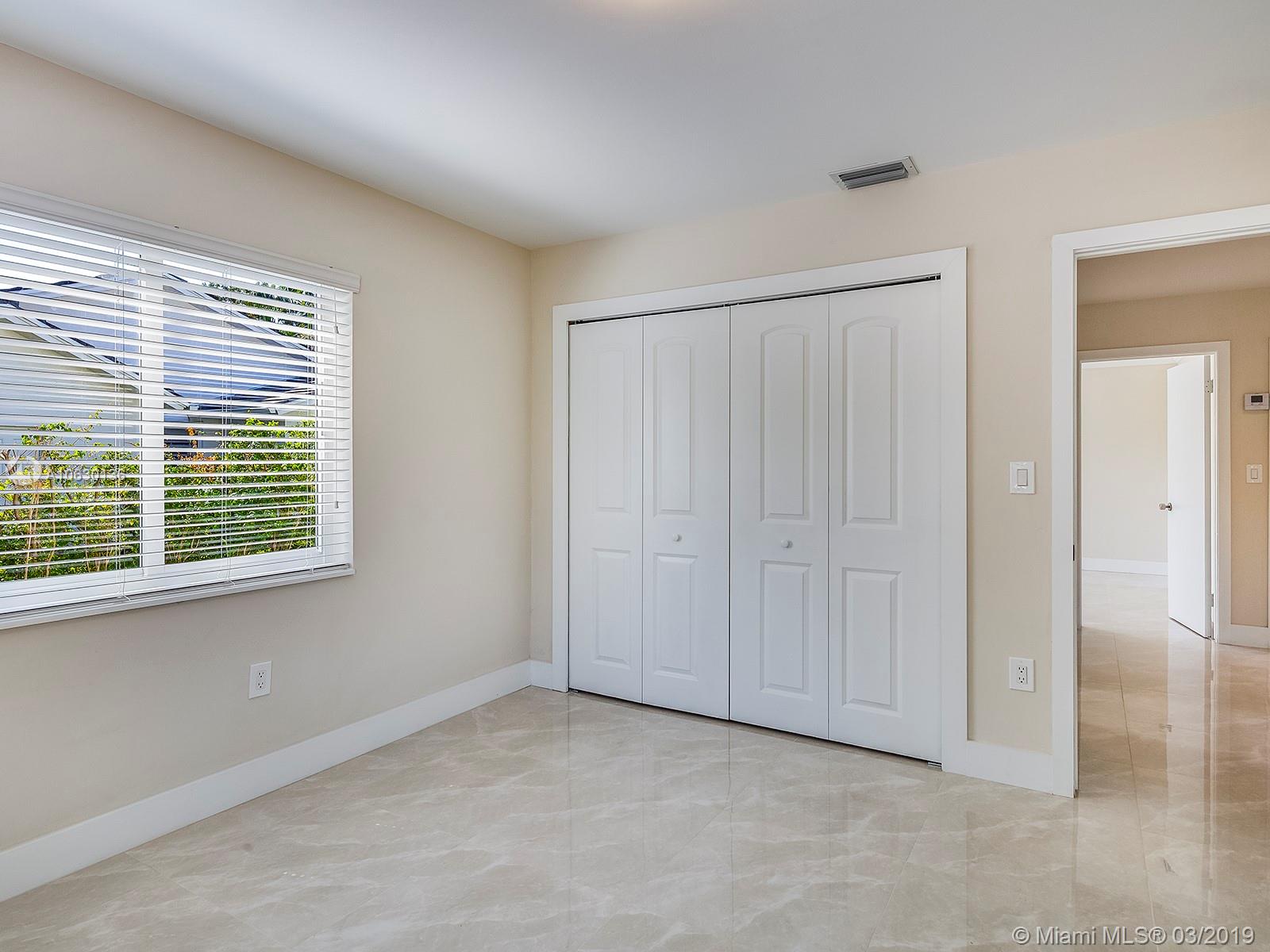 DADELAND PARK SUB - Residential Lease