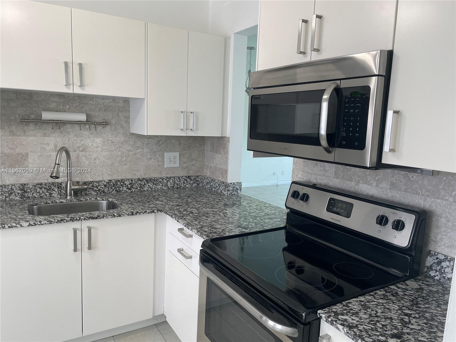 SHERIDAN LAKES CONDO APTS - Residential Lease