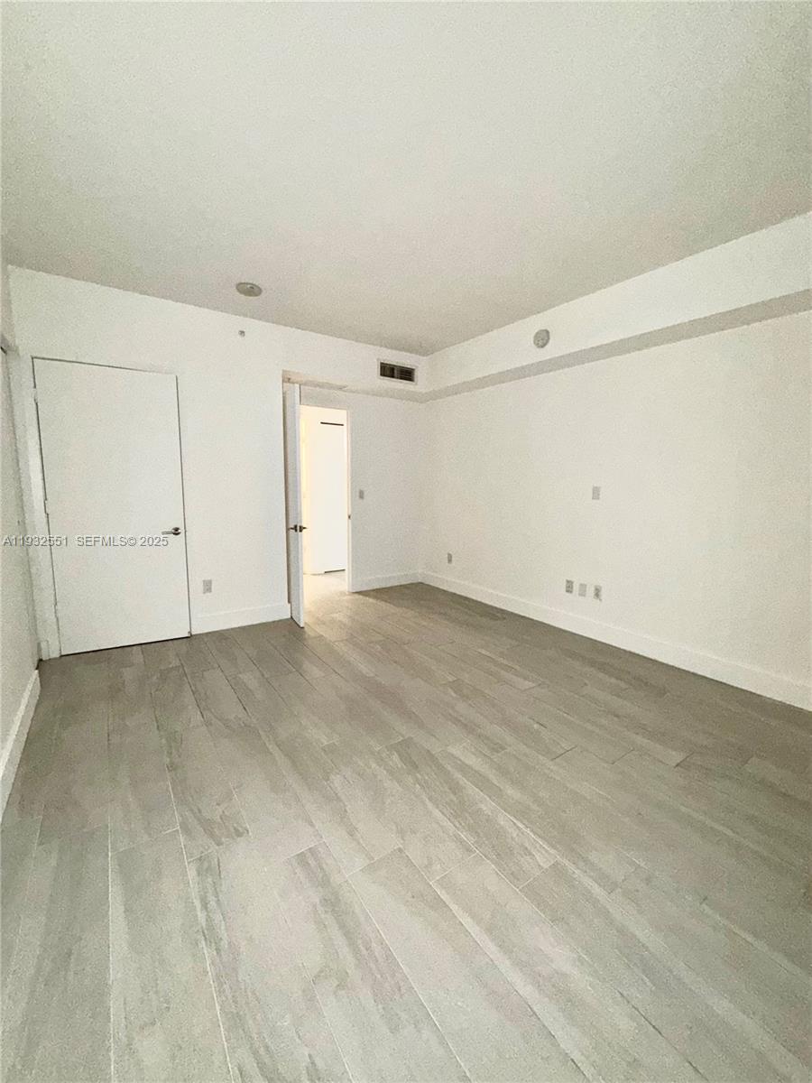 BRICKELL TEN CONDO - Residential Lease