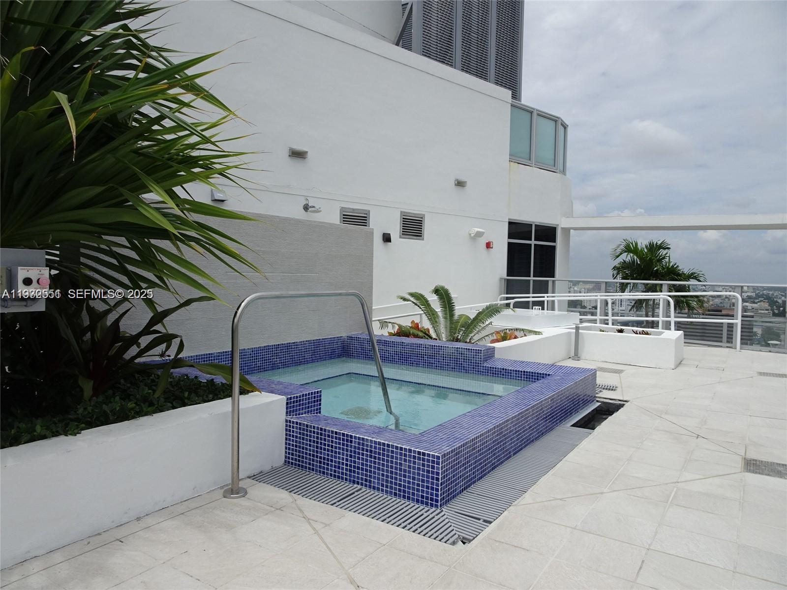 BRICKELL TEN CONDO - Residential Lease