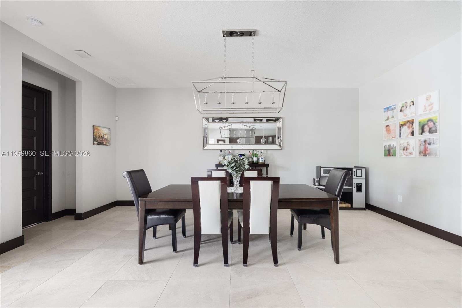 DUNNWOODY LAKE - Residential