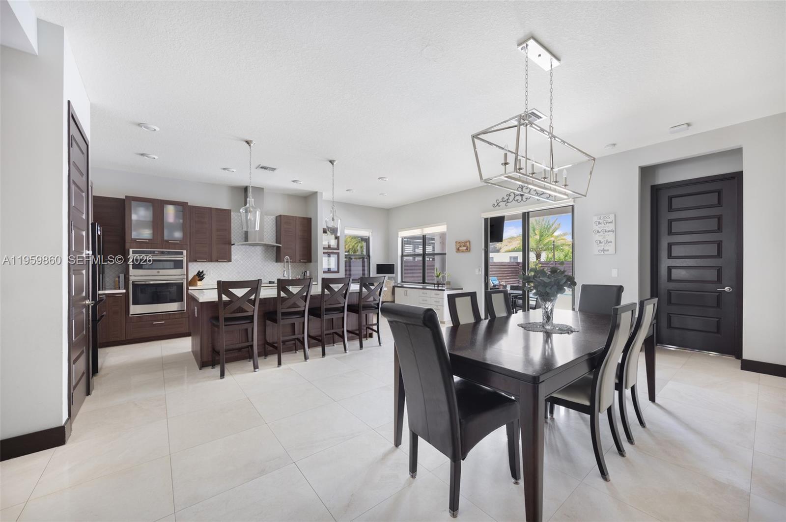 DUNNWOODY LAKE - Residential