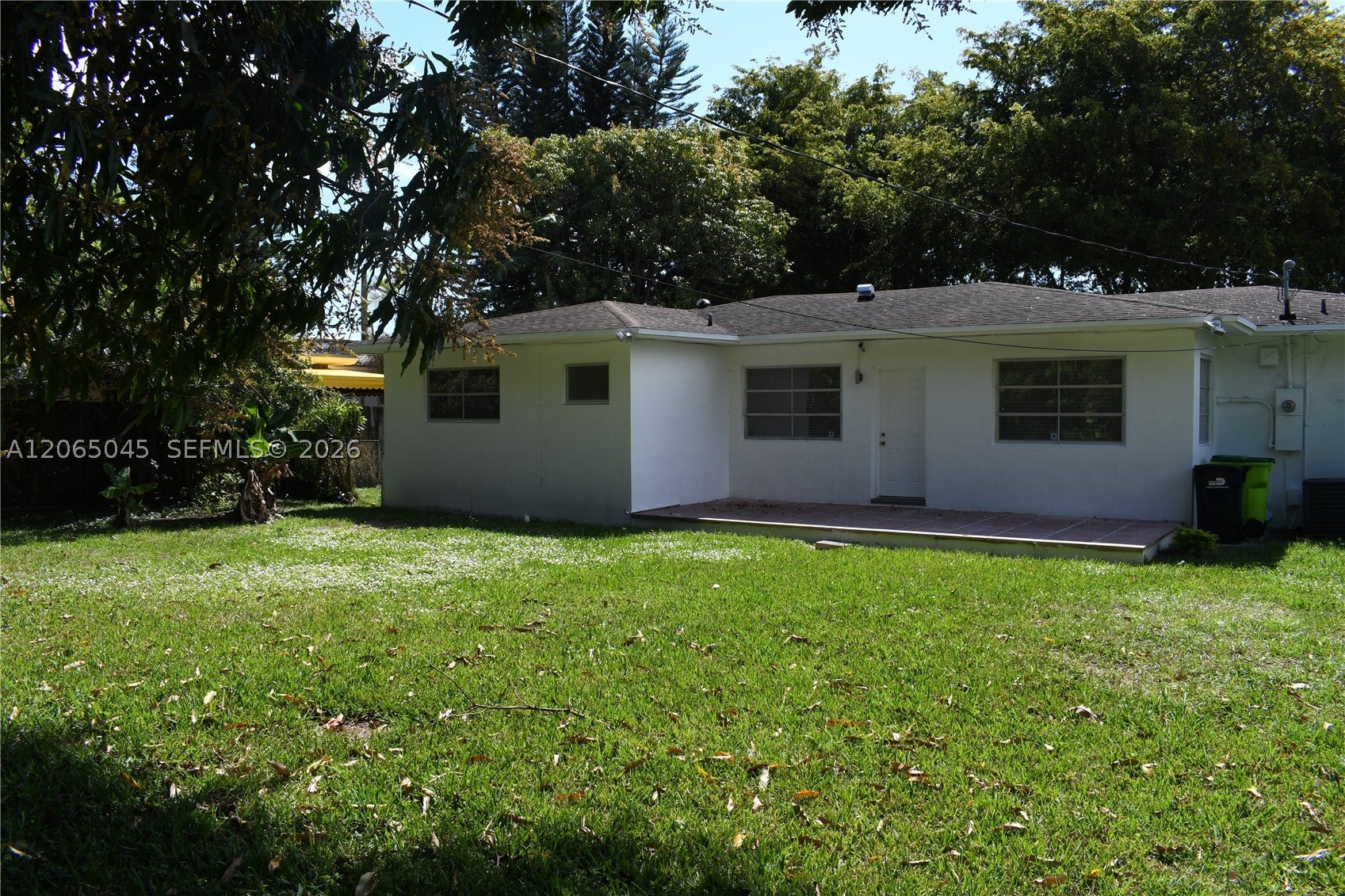 33 NW 87th St
