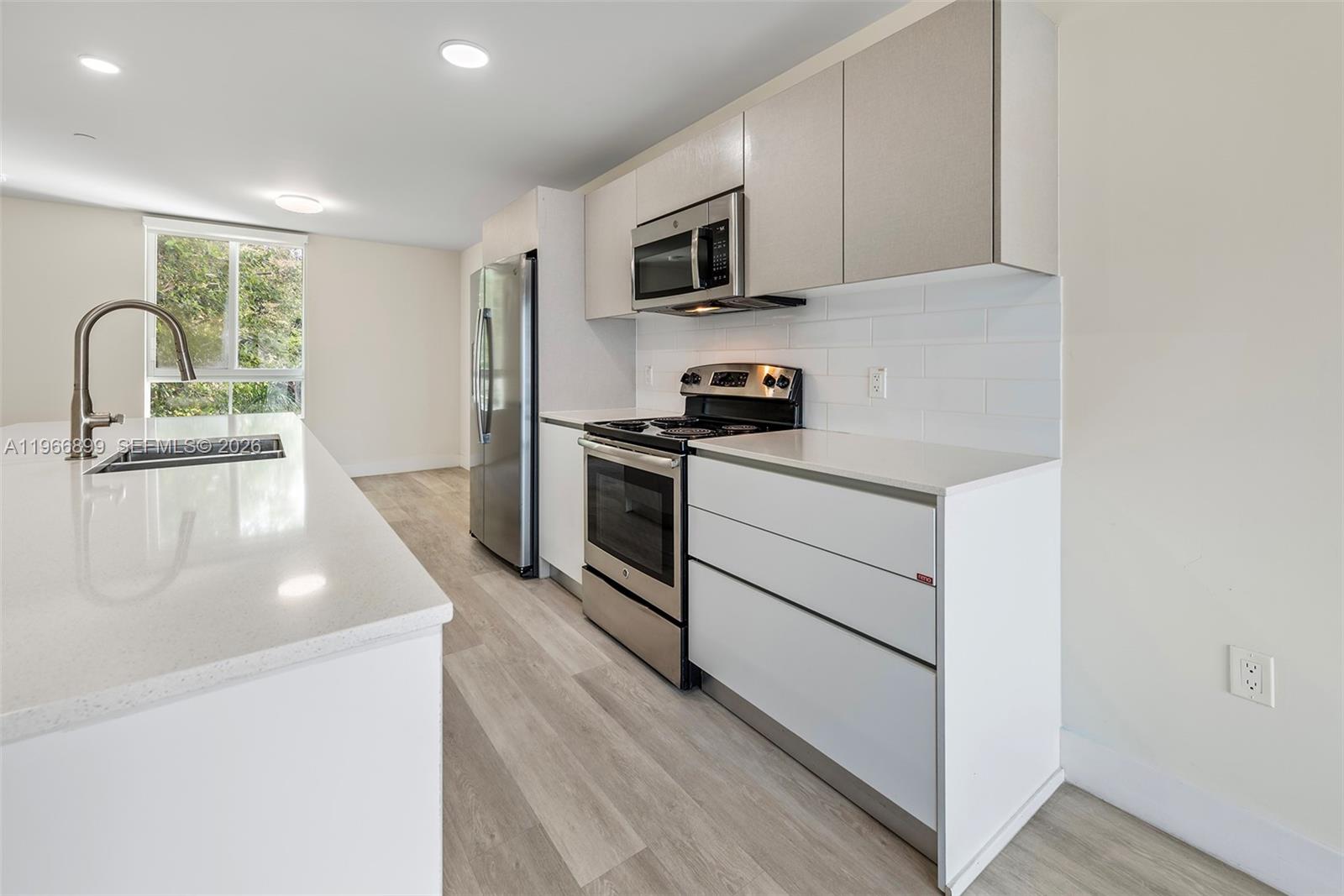 RIVERWOOD - Residential Lease