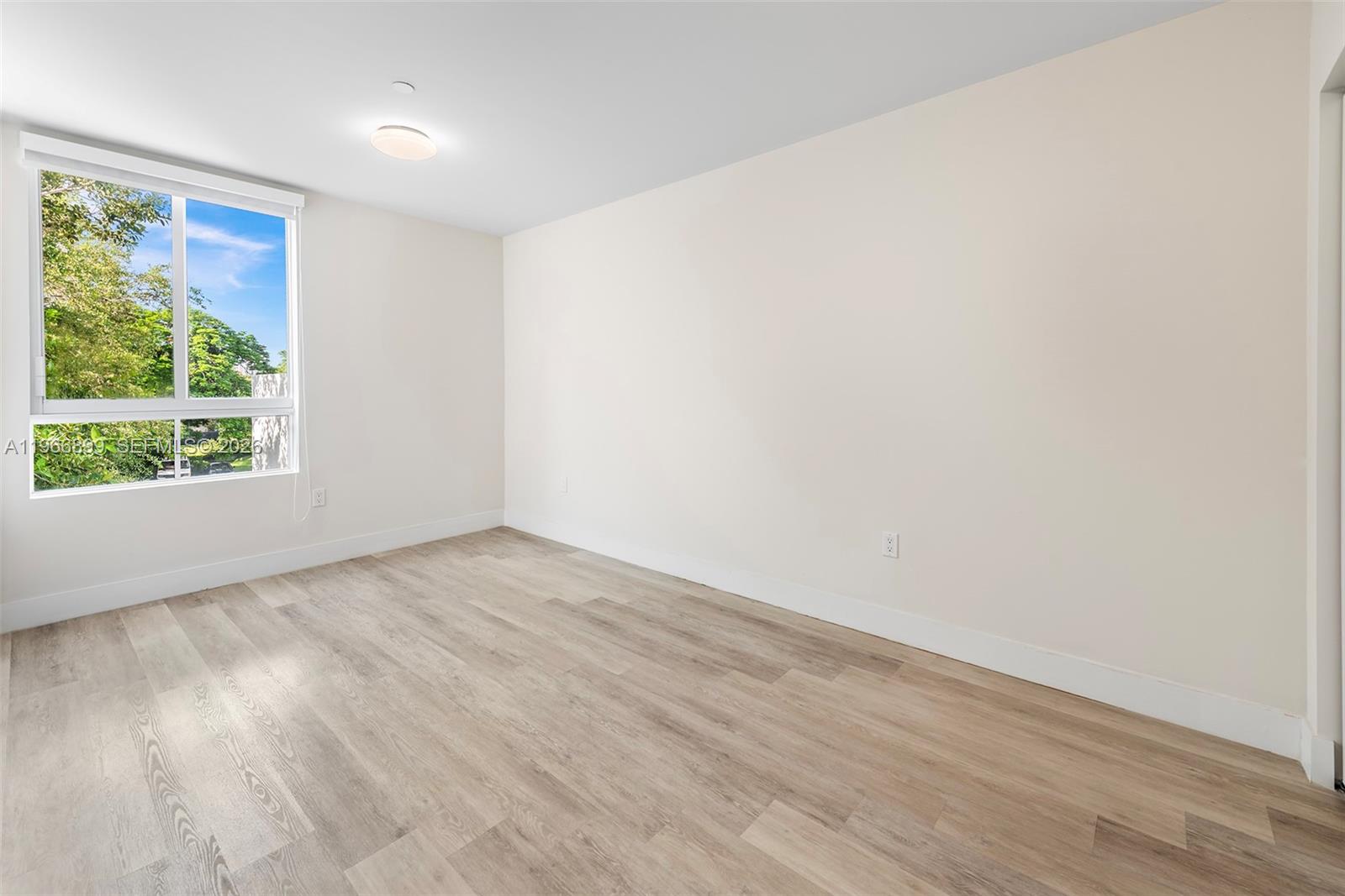 RIVERWOOD - Residential Lease