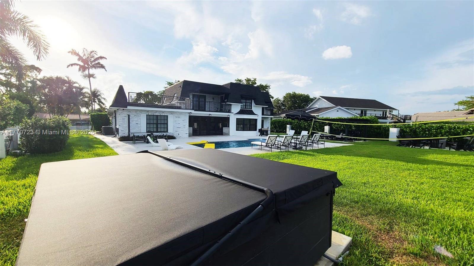 CORAL RIDGE COUNTRY CLUB - Residential Lease