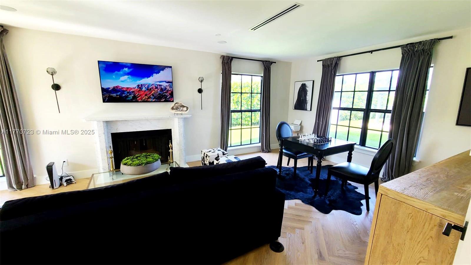 CORAL RIDGE COUNTRY CLUB - Residential Lease