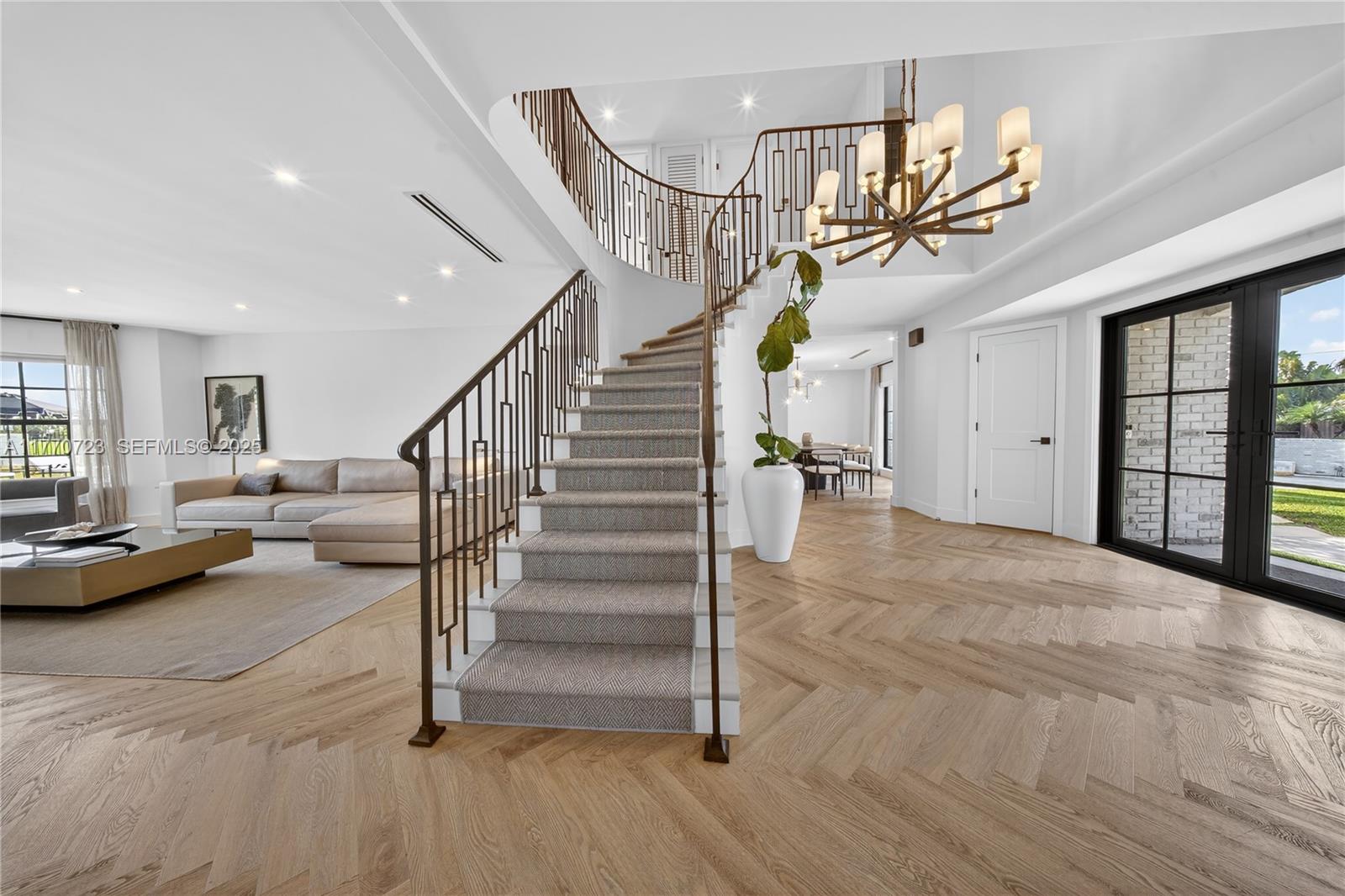 CORAL RIDGE COUNTRY CLUB - Residential Lease