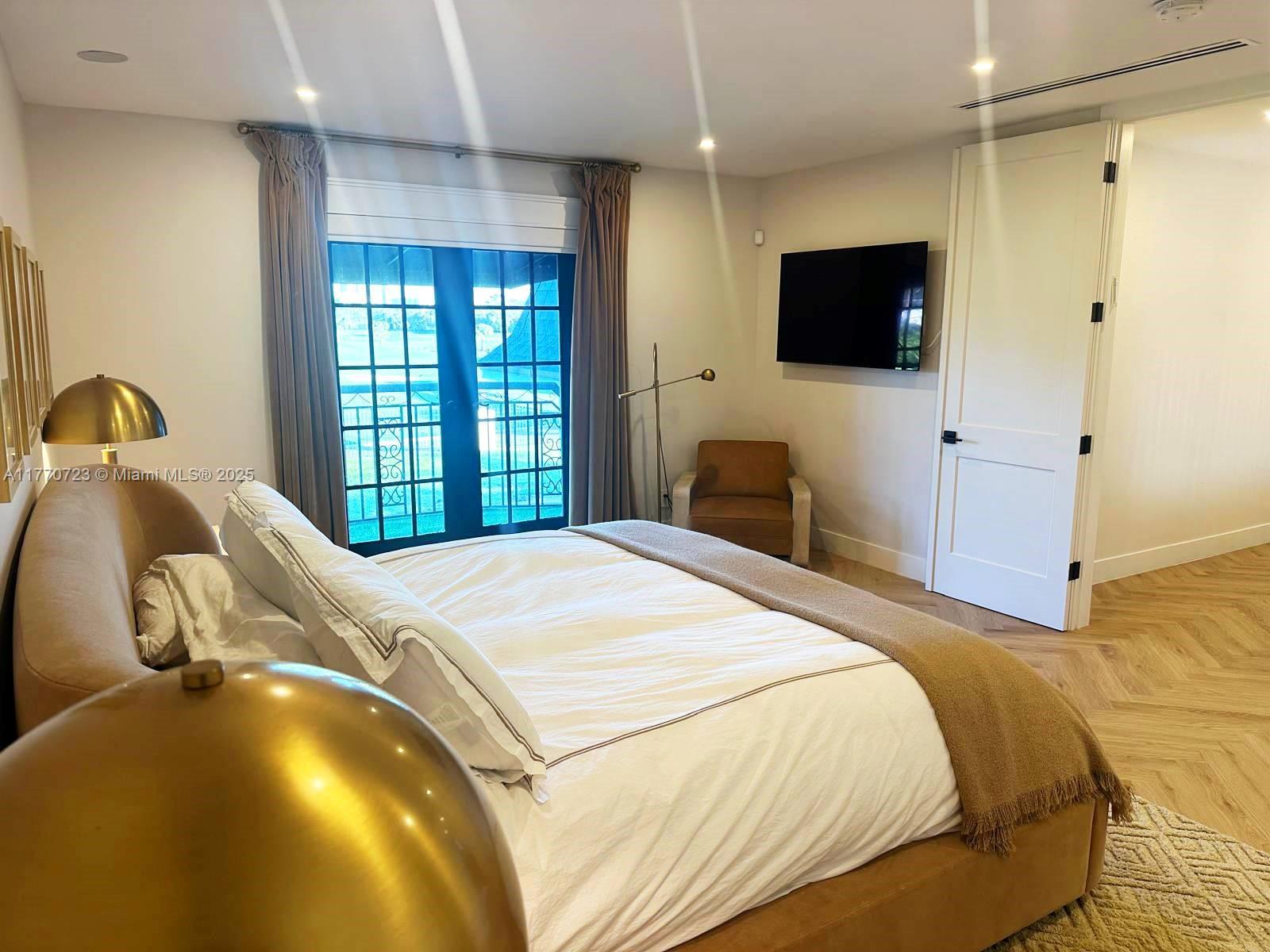 CORAL RIDGE COUNTRY CLUB - Residential Lease