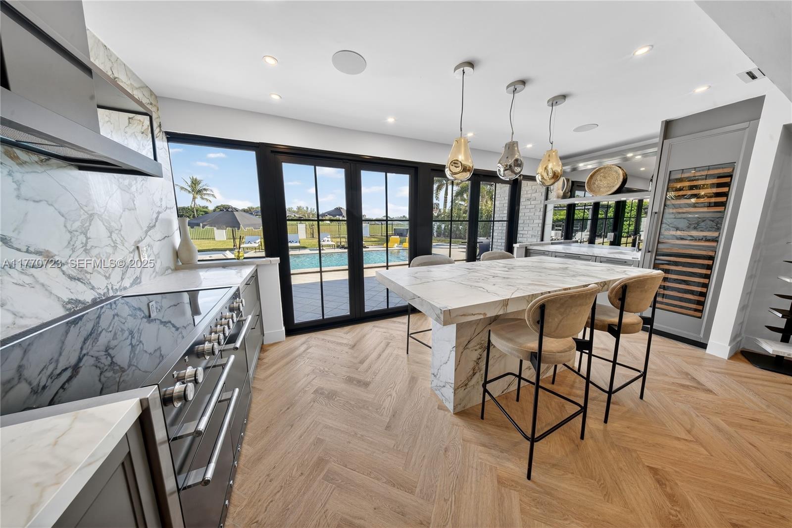 CORAL RIDGE COUNTRY CLUB - Residential Lease