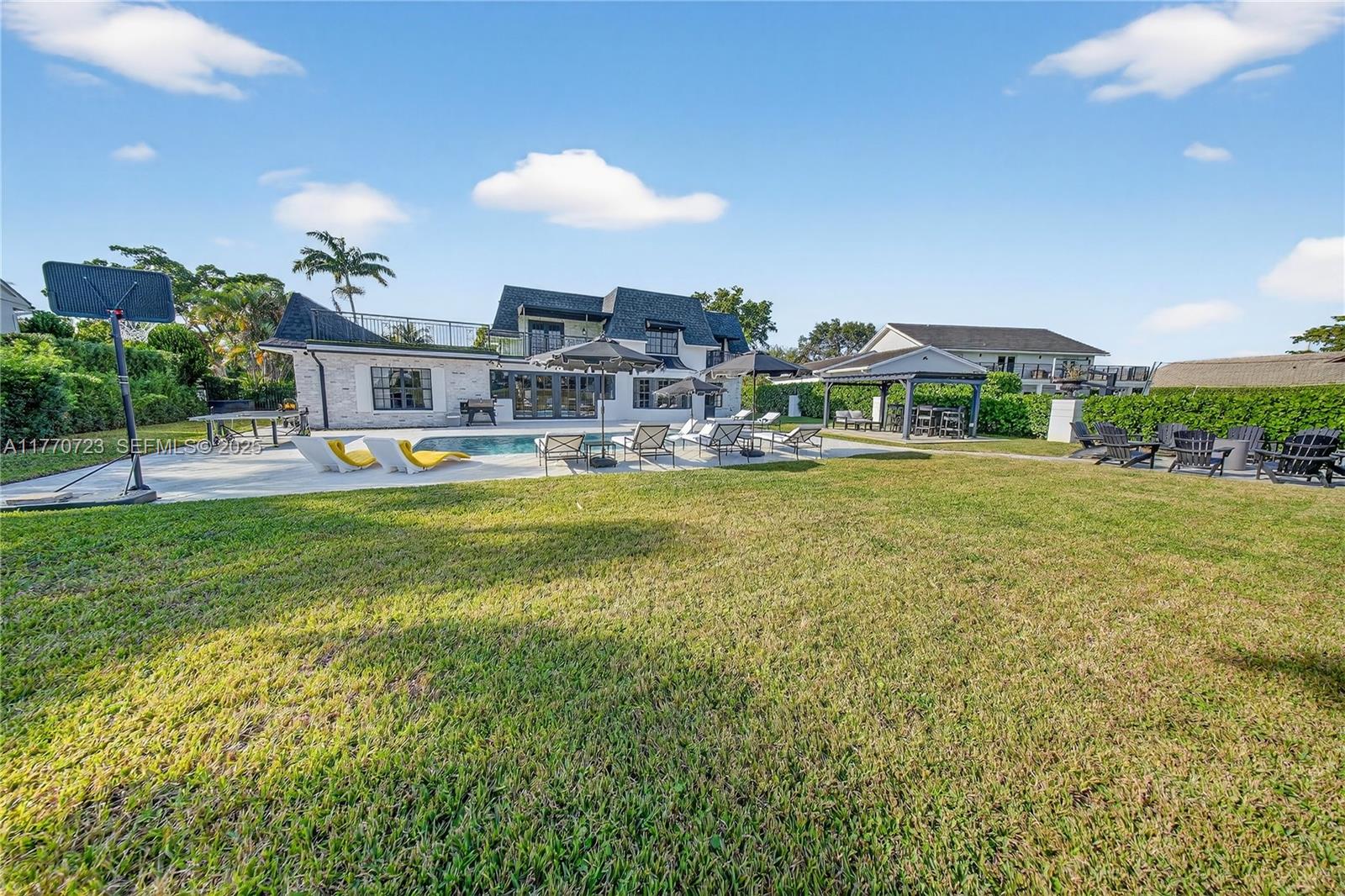 CORAL RIDGE COUNTRY CLUB - Residential Lease