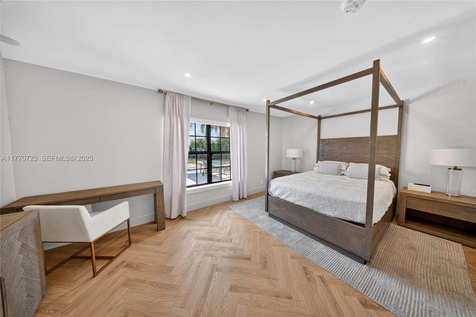 CORAL RIDGE COUNTRY CLUB - Residential Lease