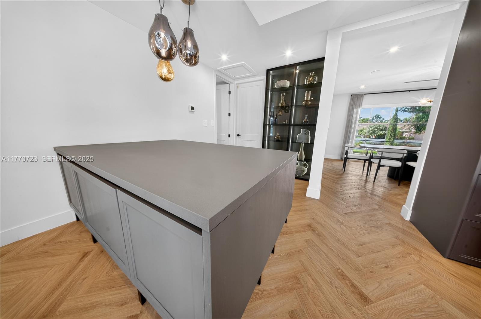 CORAL RIDGE COUNTRY CLUB - Residential Lease