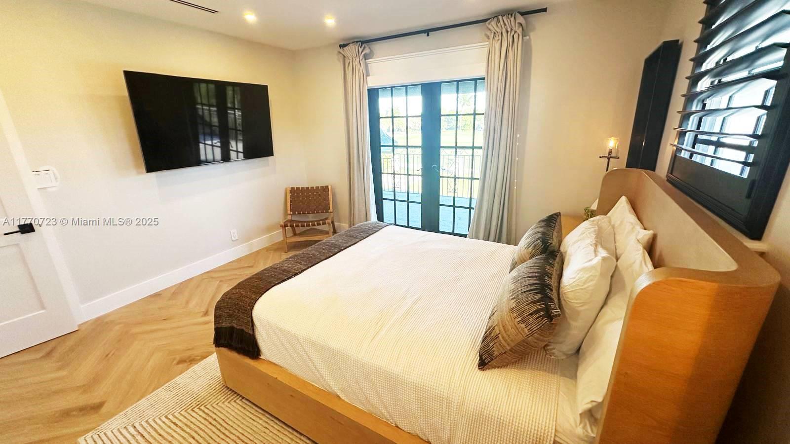 CORAL RIDGE COUNTRY CLUB - Residential Lease