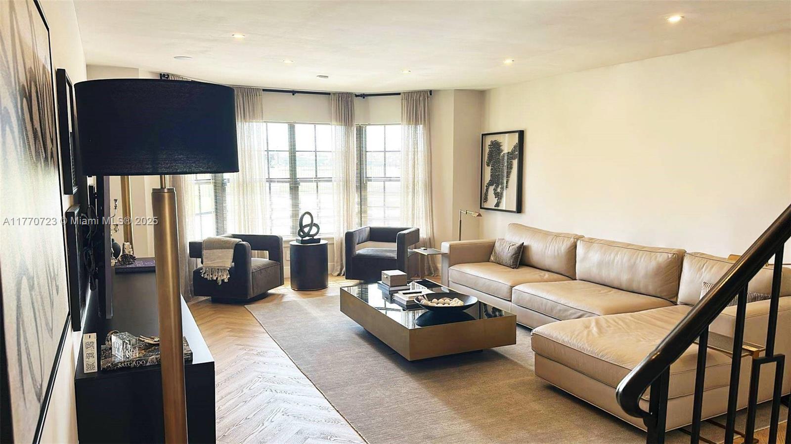 CORAL RIDGE COUNTRY CLUB - Residential Lease