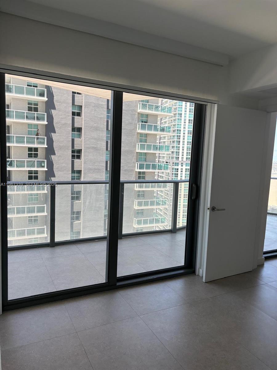 1300 S Miami Ave 2911