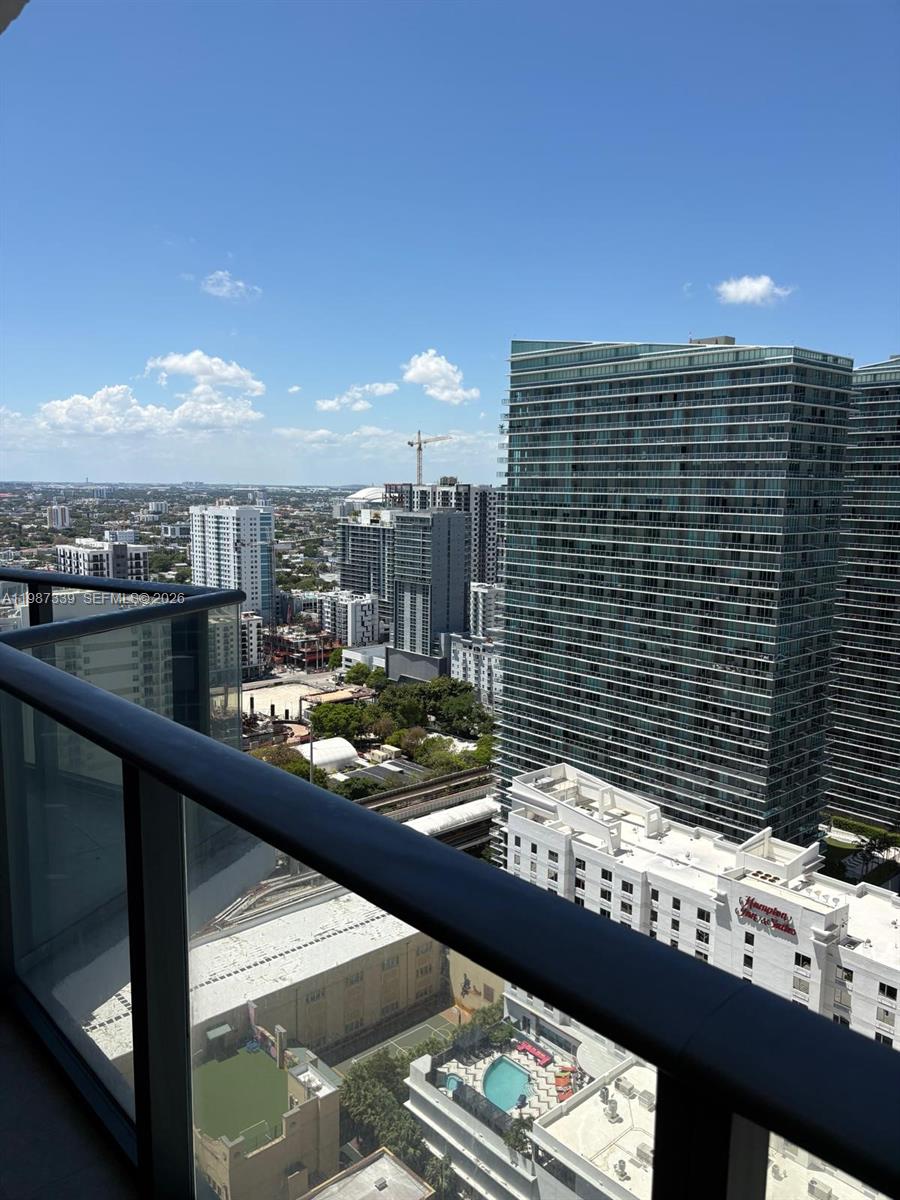1300 S Miami Ave 2911