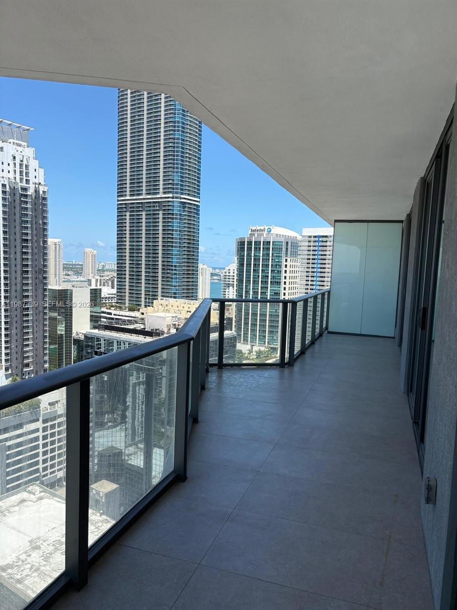 1300 S Miami Ave 2911