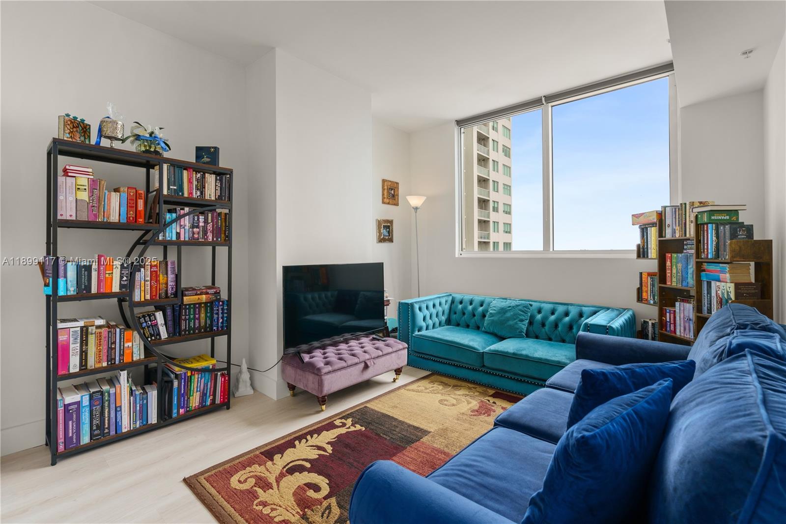 VIZCAYNE SOUTH CONDO - Residential
