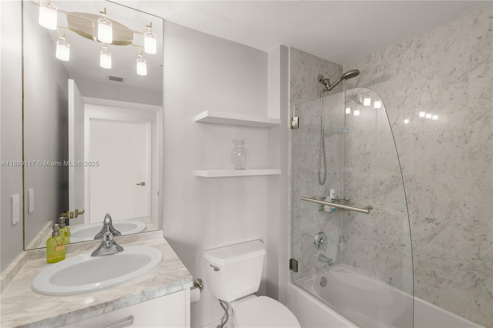 VIZCAYNE SOUTH CONDO - Residential