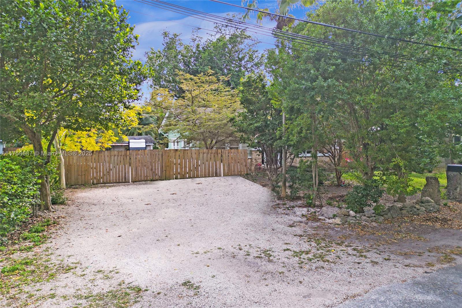 GRIFFING BISCAYNE PARK ES - Land
