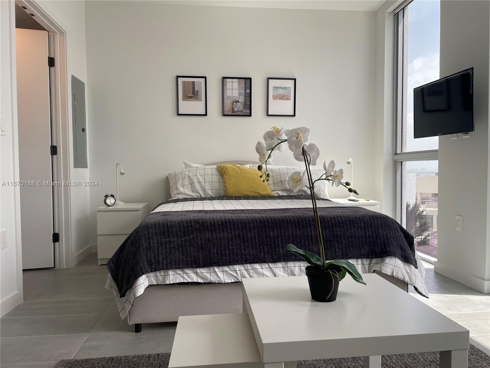 Modern Studio in Downtown Miami. Apartment 1513 is fully furnished with a comfortable Queen size bed, a sofa bed, dining table for 4 and a well equipped kitchen. Walk-in Closet. Washer & Dryer in unit. High Speed Internet/Cable included in HOA. Very well managed building with no drama! Storage Cage detached from unit included. SHORT TERM RENTAL ALLOWED - NO RESTRICTIONS AT ALL - GREAT FOR INVESTORS. 24x7 Fitness Center. Pool & Spa. Pet Grooming Spa and Owner's Lounge on the top floor. Great Location near Bayfront Park, Bayside Marketplace, Club Eleven, Kaseya Arena, Brightline Station, Frost & Perez Art Museums are just a few blocks. MetroMover Station right across the street. . Turn Key Property Management available if desired.