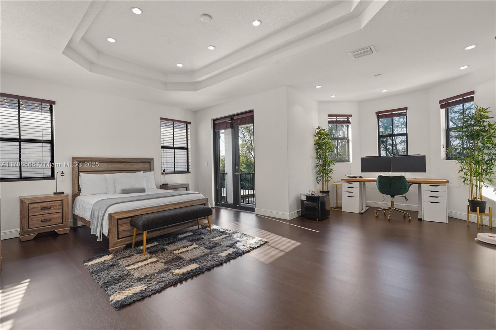 FONTAINEBLEAU WEST NORTH - Residential
