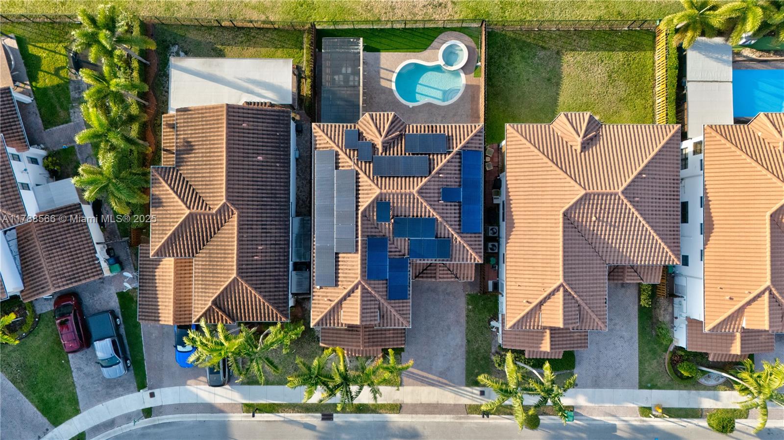 FONTAINEBLEAU WEST NORTH - Residential
