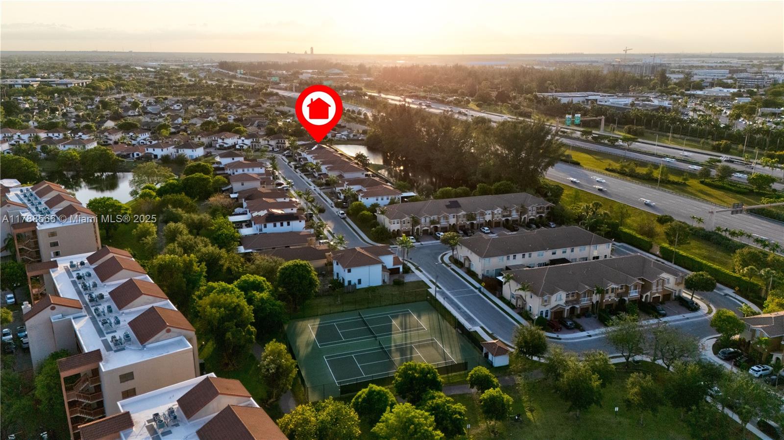 FONTAINEBLEAU WEST NORTH - Residential