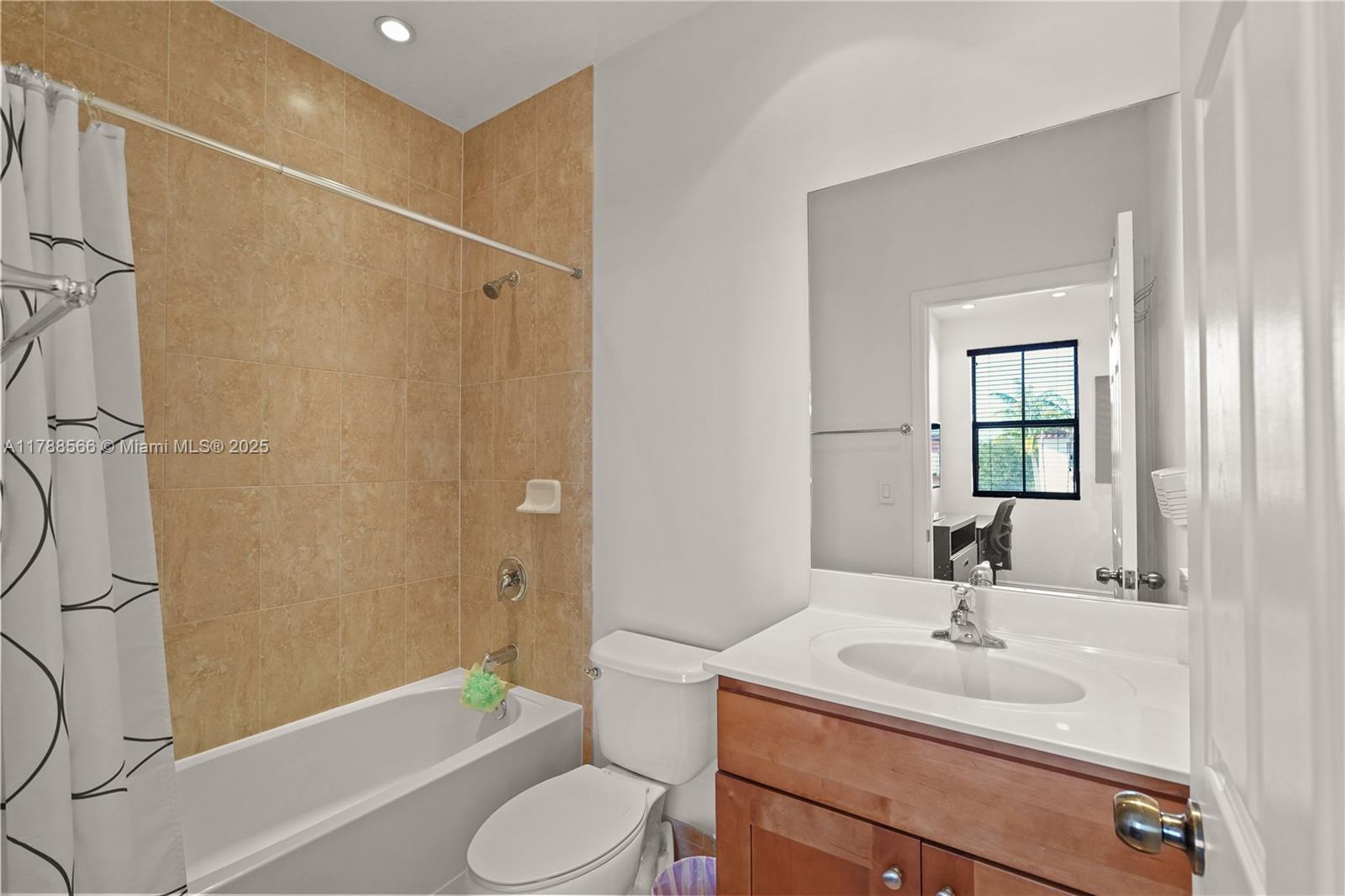 FONTAINEBLEAU WEST NORTH - Residential