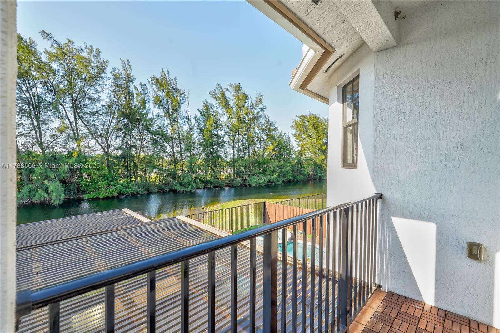 FONTAINEBLEAU WEST NORTH - Residential