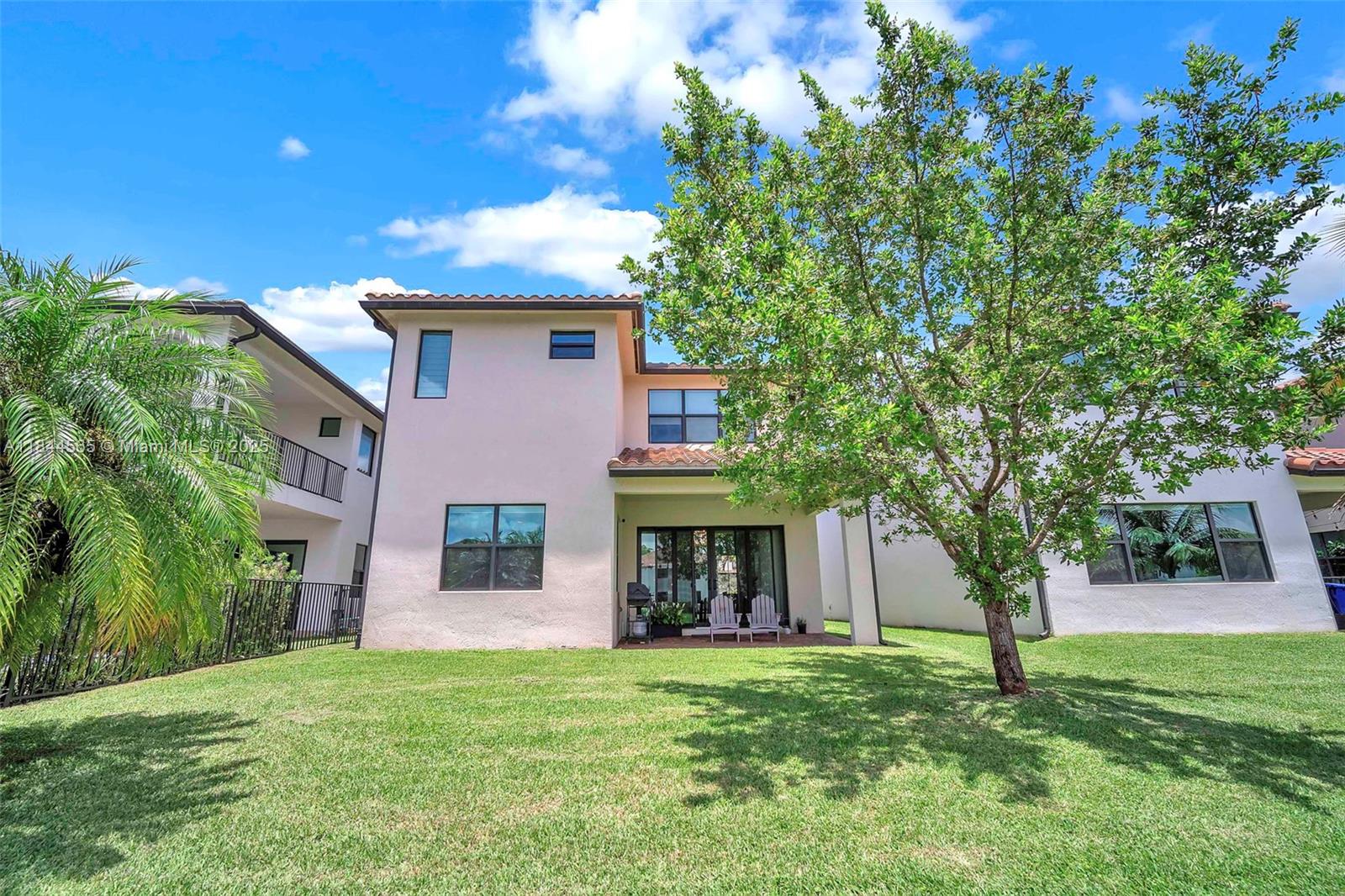 Raintree at Mayfair - Residential