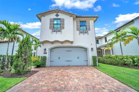 11824 SW 13th Ct Pembroke Pines FL 33025
