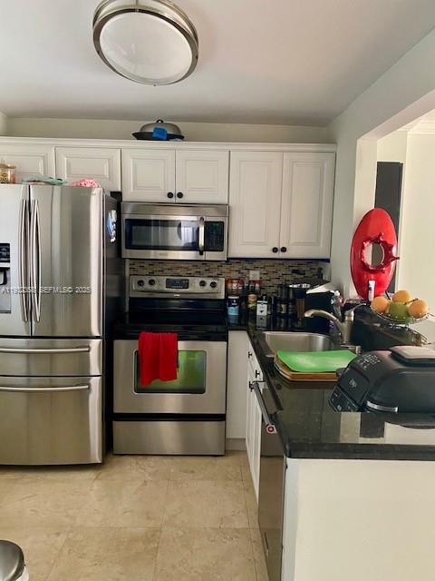 DELPHI TOWERS CONDO - Residential Lease