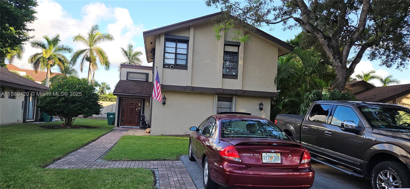9154 SW 132 Ln