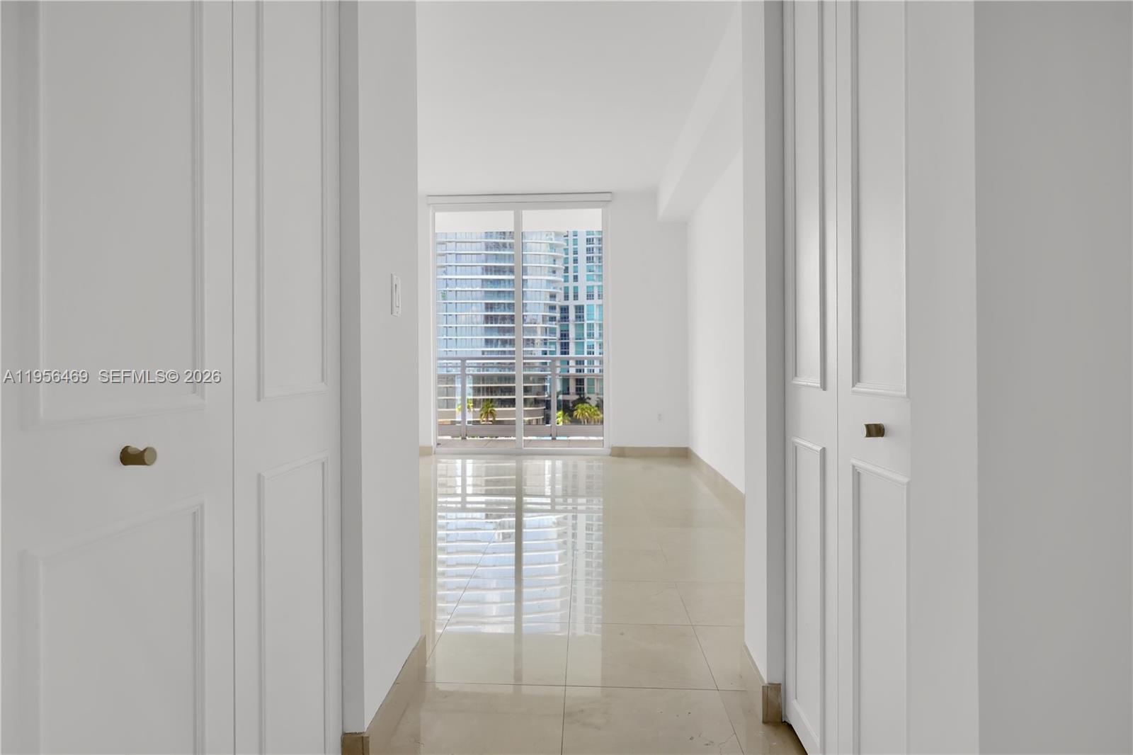 CARBONELL CONDO - Residential Lease