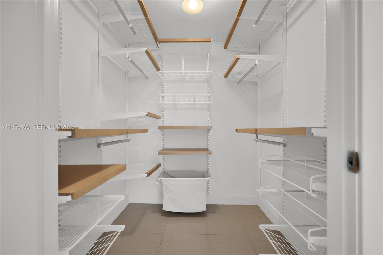 CARBONELL CONDO - Residential Lease