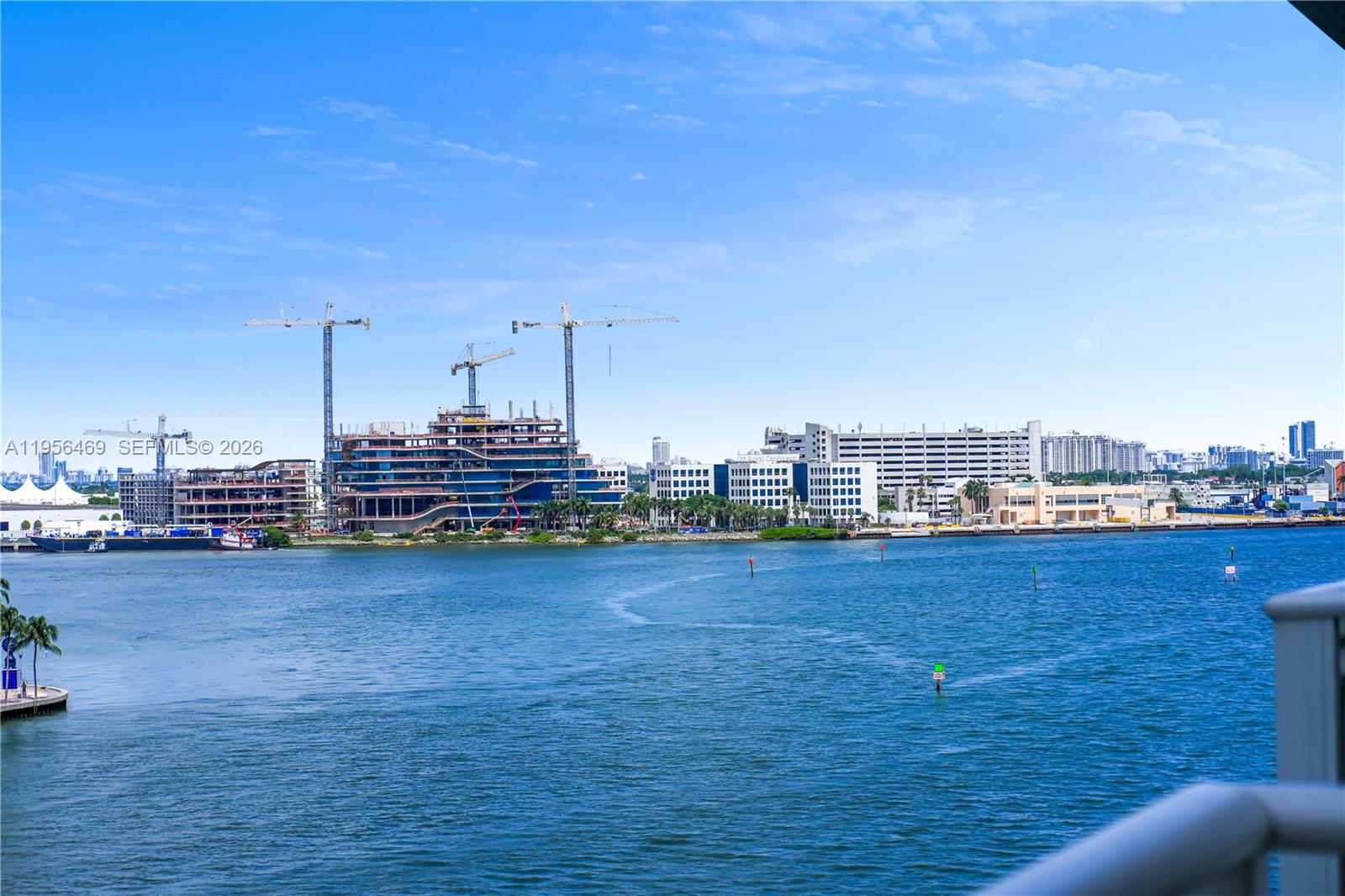 CARBONELL CONDO - Residential Lease