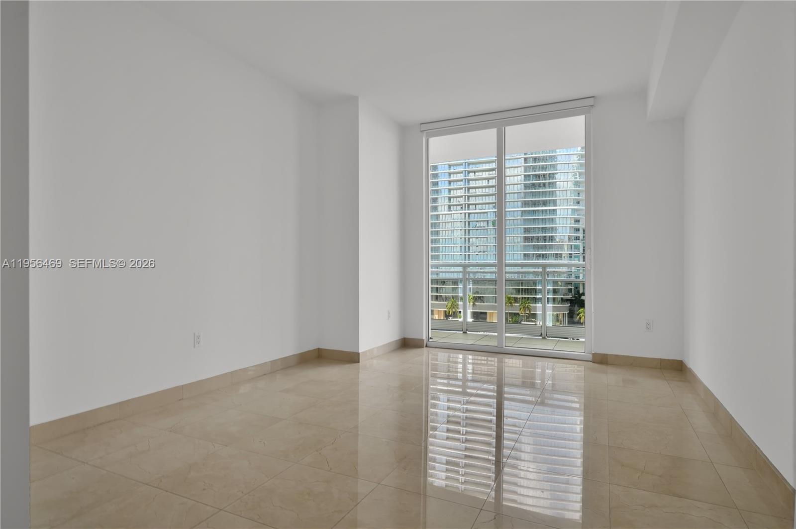 CARBONELL CONDO - Residential Lease