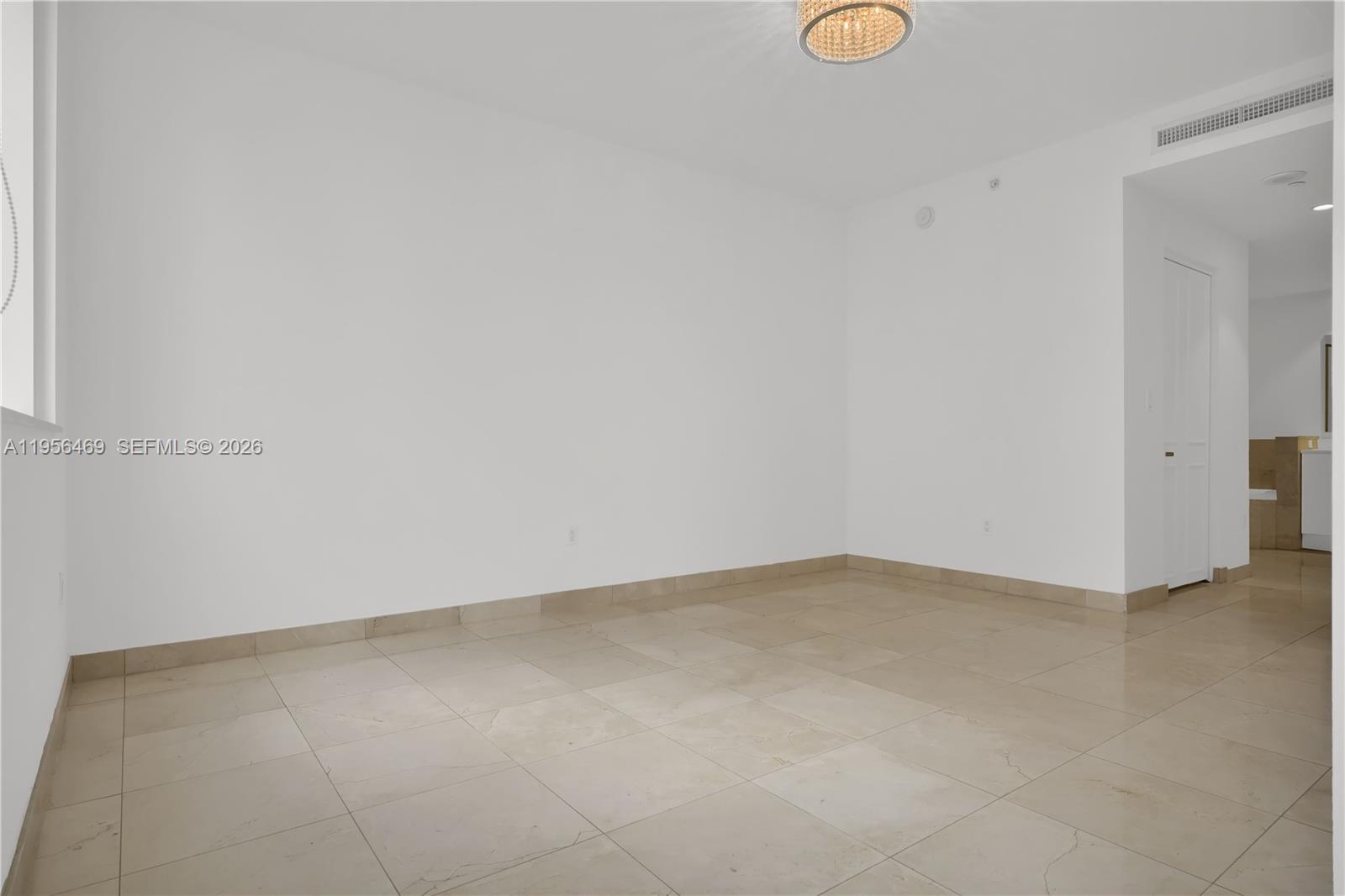 CARBONELL CONDO - Residential Lease