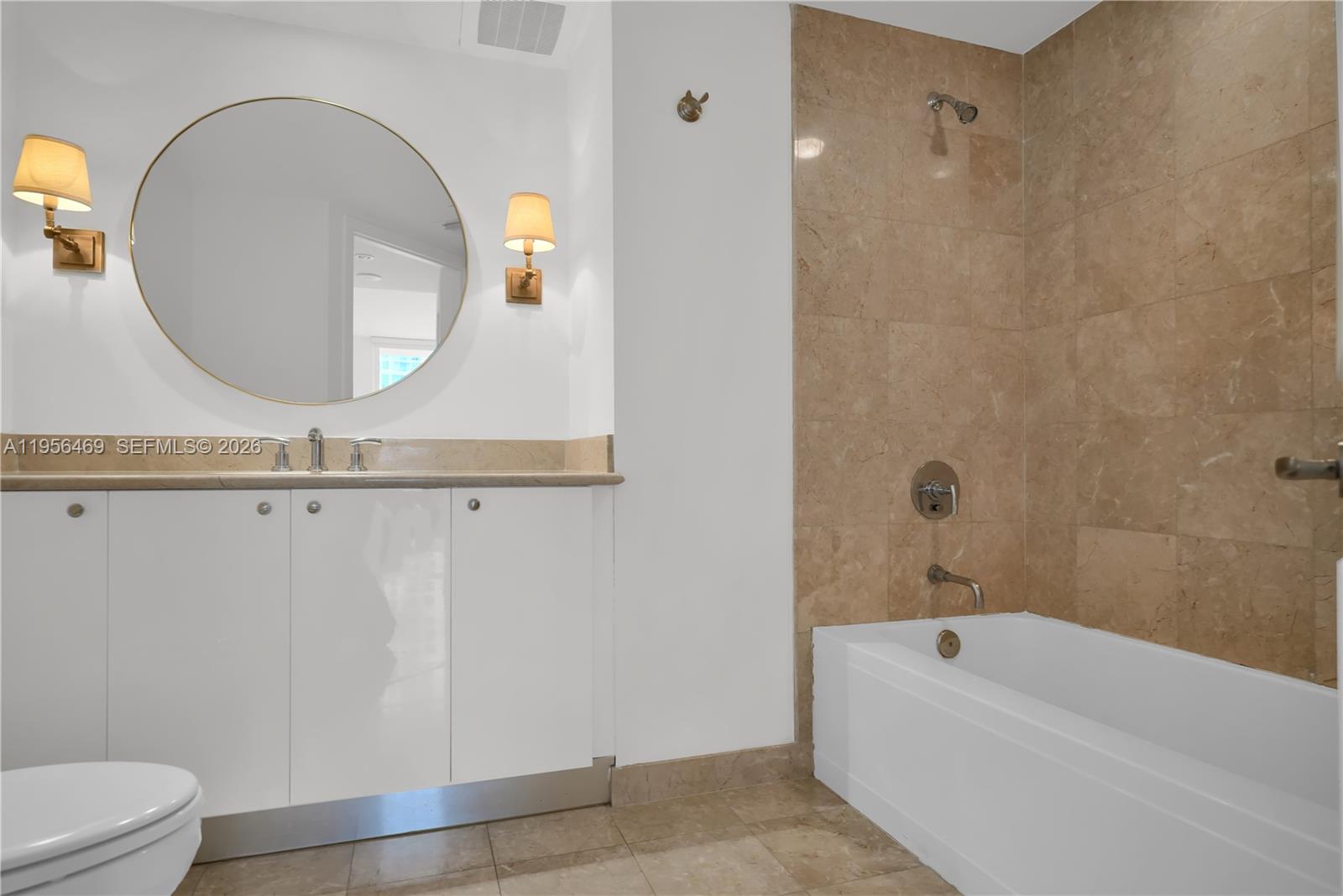 CARBONELL CONDO - Residential Lease