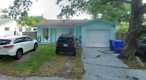 Single Family Residence in Hollywood FL 6121 Hayes St St.jpg