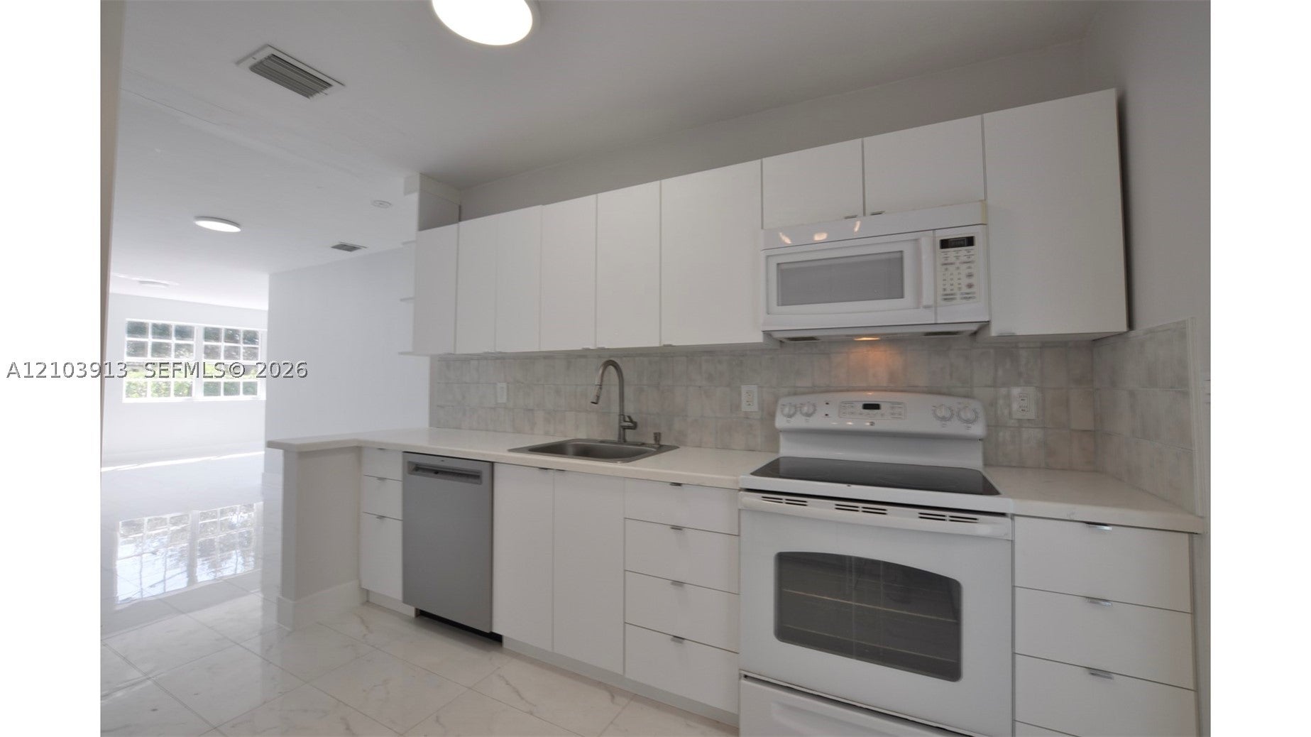 10504 SW 77th Ct 10504
